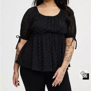 NWT Torrid Flocked hearts Black Puff Sleeve Women's Top